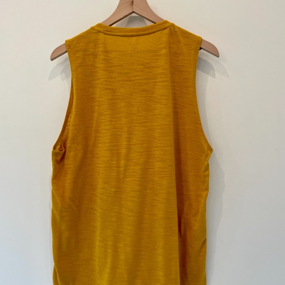 Fabletics Front Row Tank - Picture 3 of 3